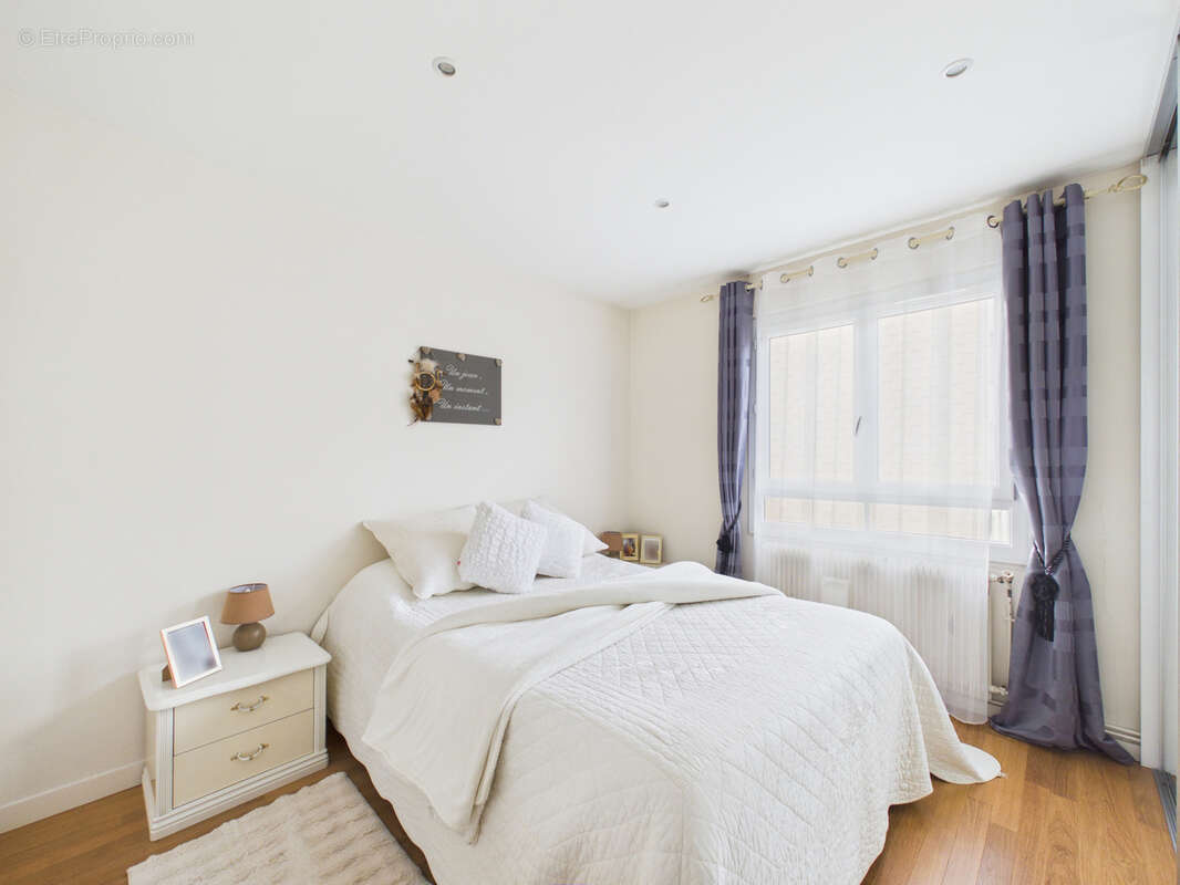 Appartement à SARTROUVILLE