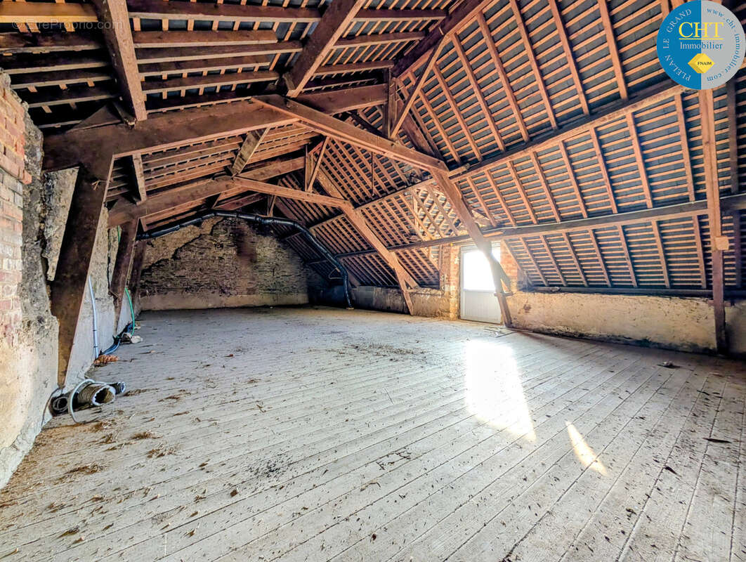 Maison à LES BRULAIS