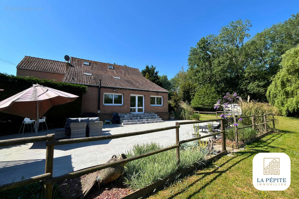 Maison à SEBOURG