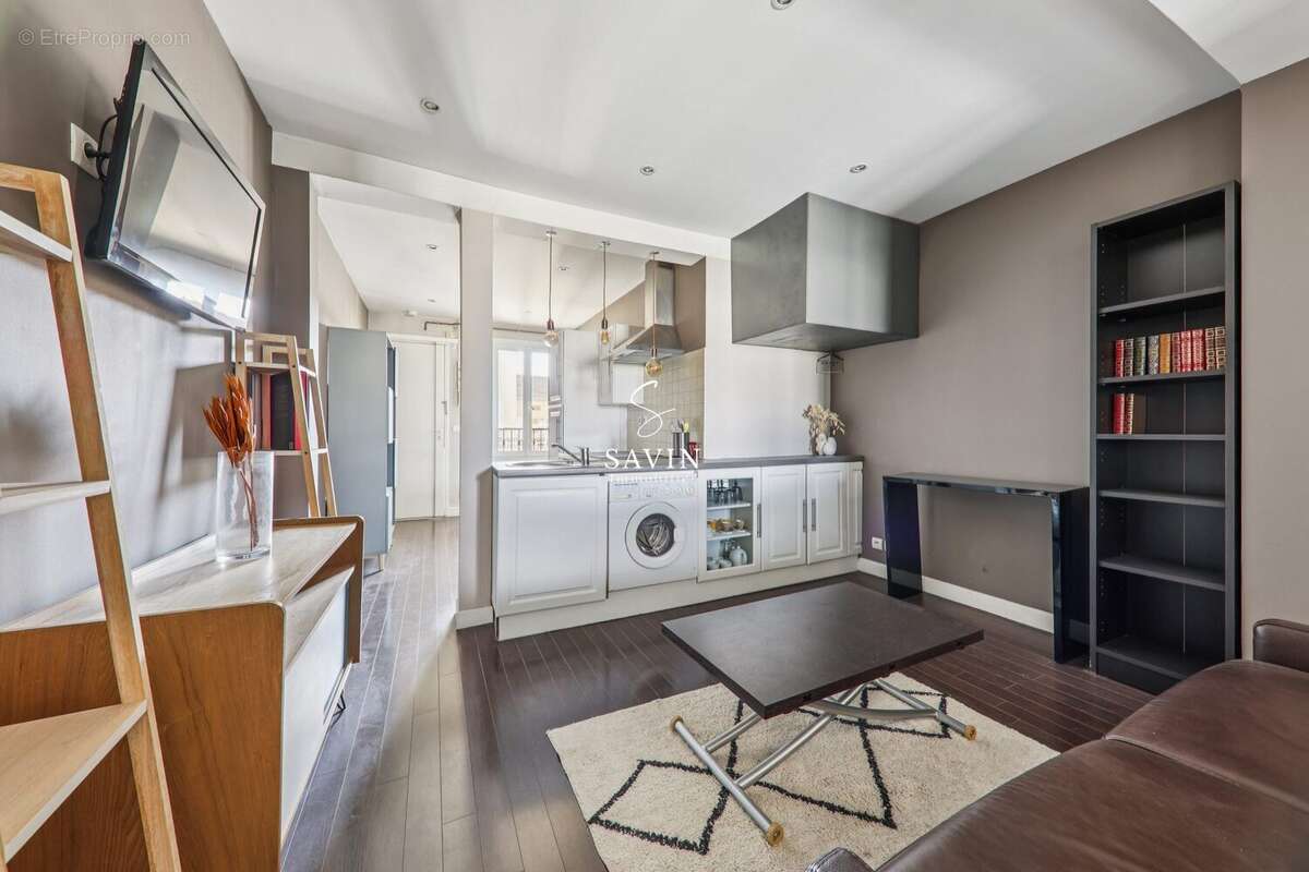 Appartement à PARIS-18E