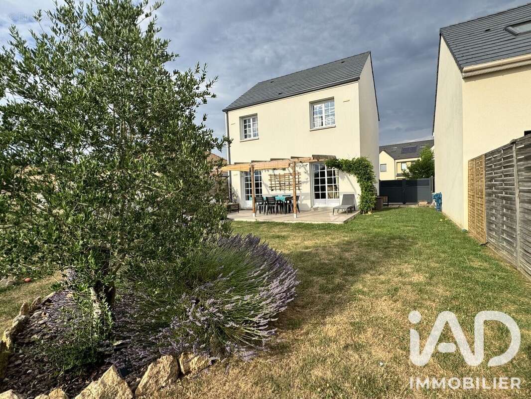 Maison 90 m² à Presles-En-Brie  - photo 6