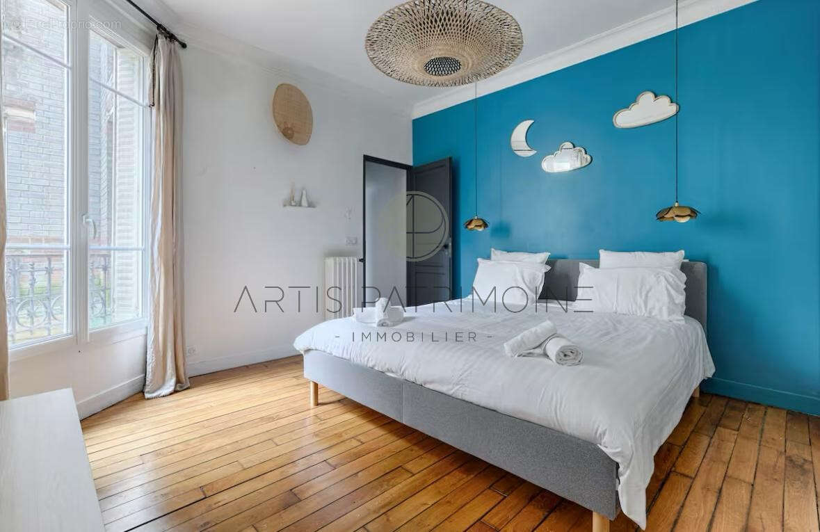 Appartement à PARIS-17E