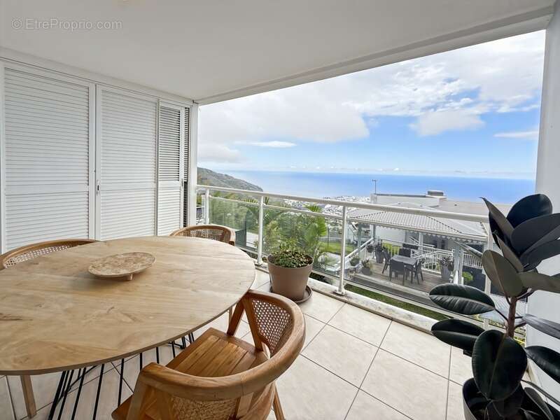 Appartement à SAINT-DENIS