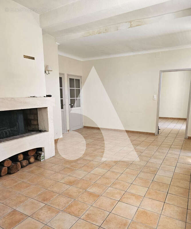 Maison à JONQUIERES