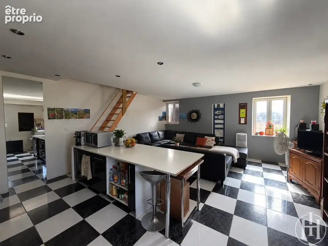ORCENAIS   Investissement locatif avec locataire en place ! - photo 2