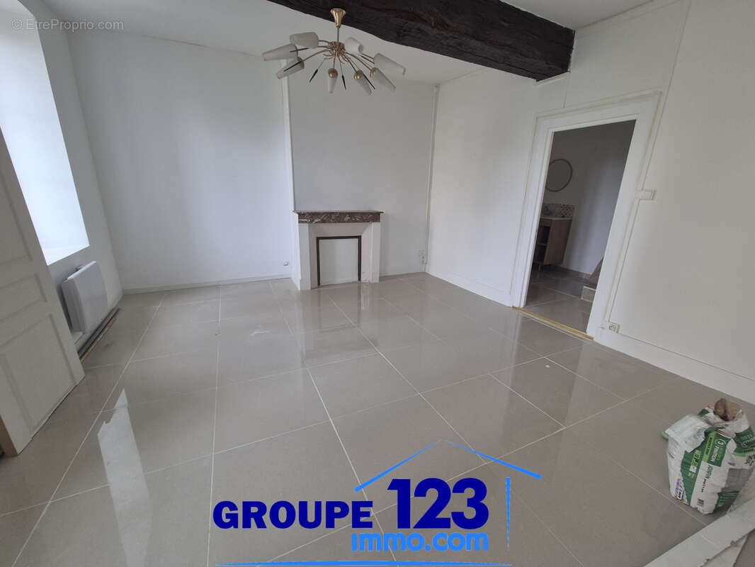 Appartement à SEIGNELAY