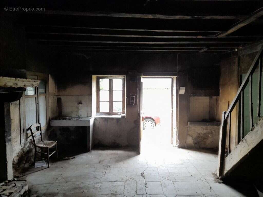 Maison 80 m² à Eymoutiers  - photo 9