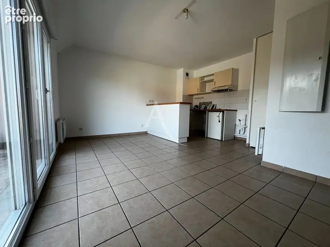 Appartement T2 avec balcon et piscine - Résidence Aquilon à Lux (71100) - photo 7