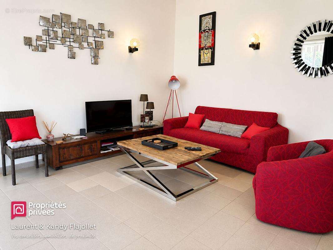Appartement T3 avec terrasse, piscine dans résidence sécurisée - 20137 LECCI - CORSE DU SUD - FRANCE - photo 4