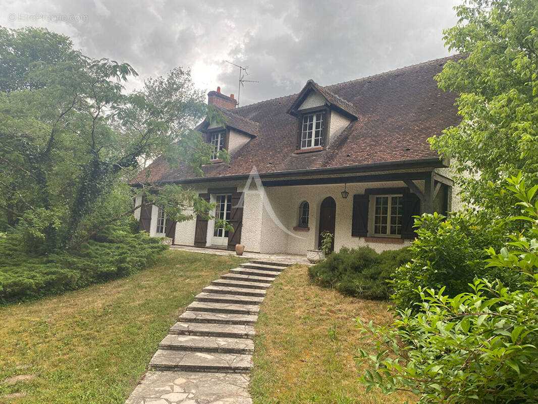 Maison à DONNERY