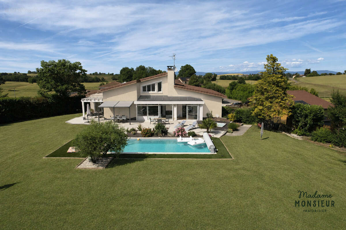 Maison à BOURGOIN-JALLIEU