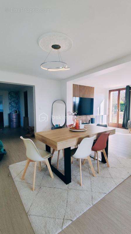 Maison à FONTENAY-LE-PESNEL