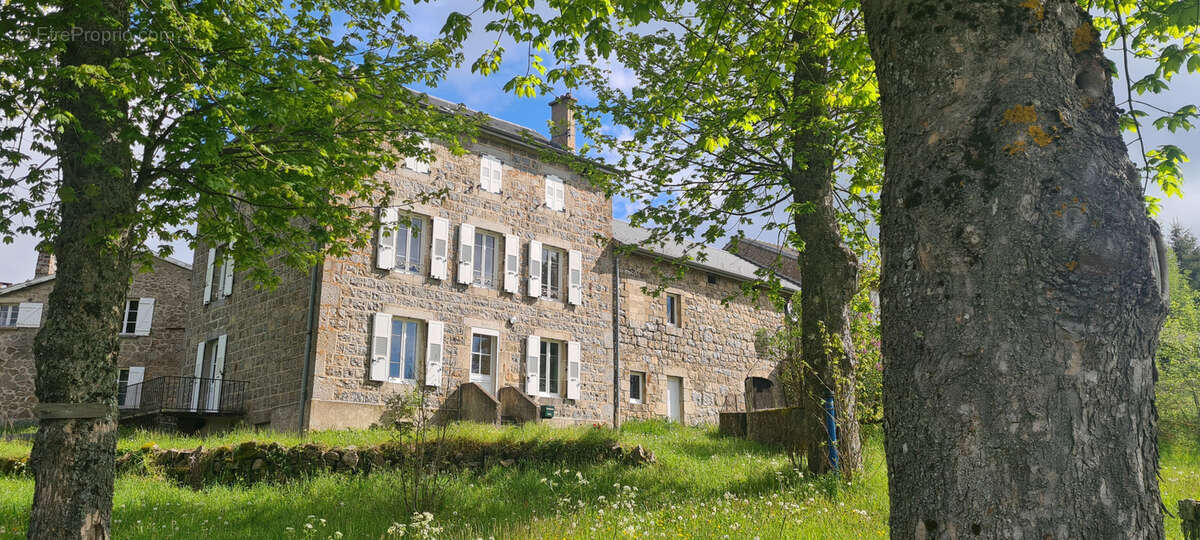 Maison à LE CHAMBON-SUR-LIGNON