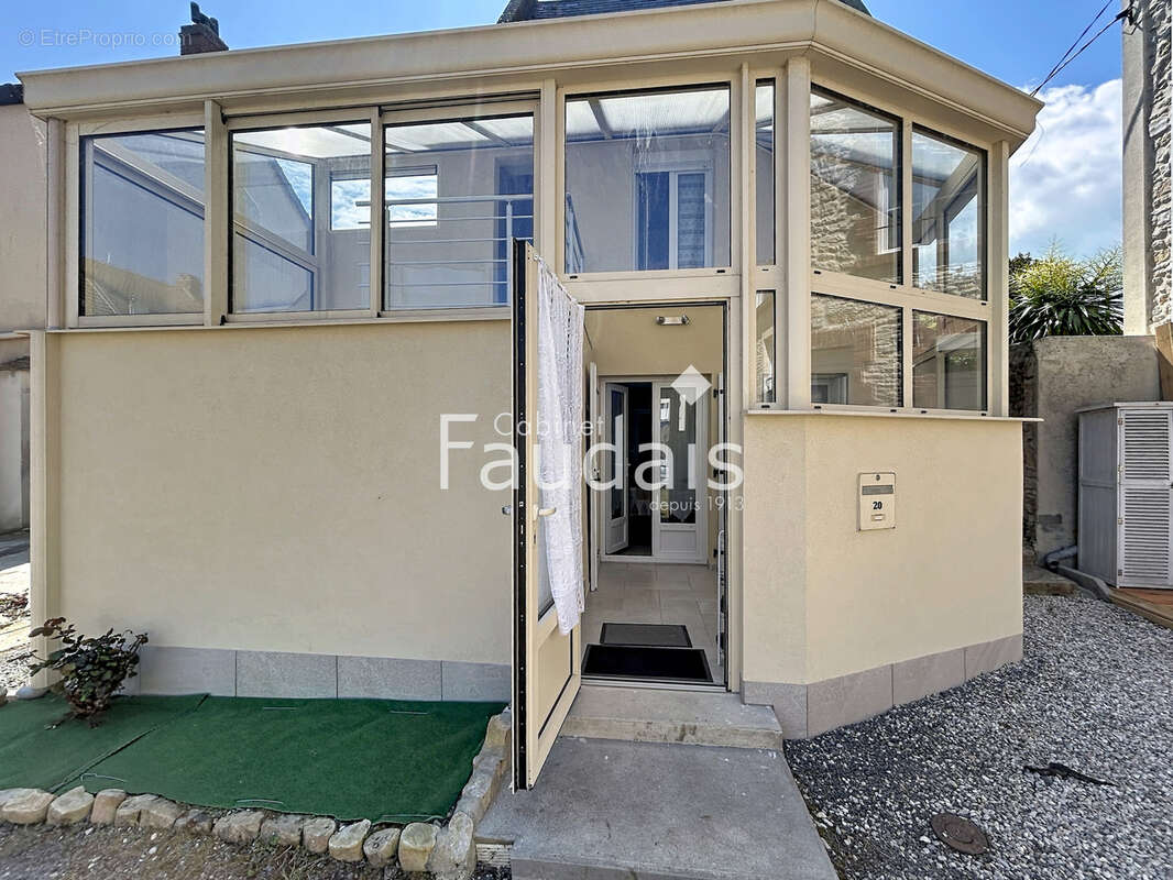 Maison à GRANDCAMP-MAISY