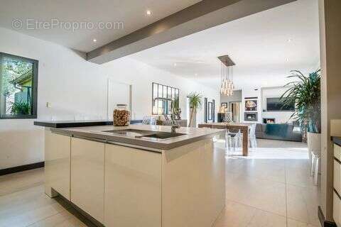 Maison à EYGALIERES