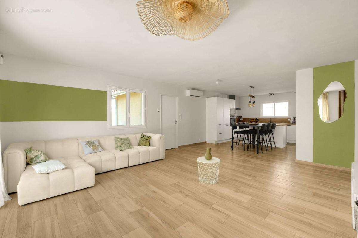 Maison à CASTELNAU-D&#039;ESTRETEFONDS