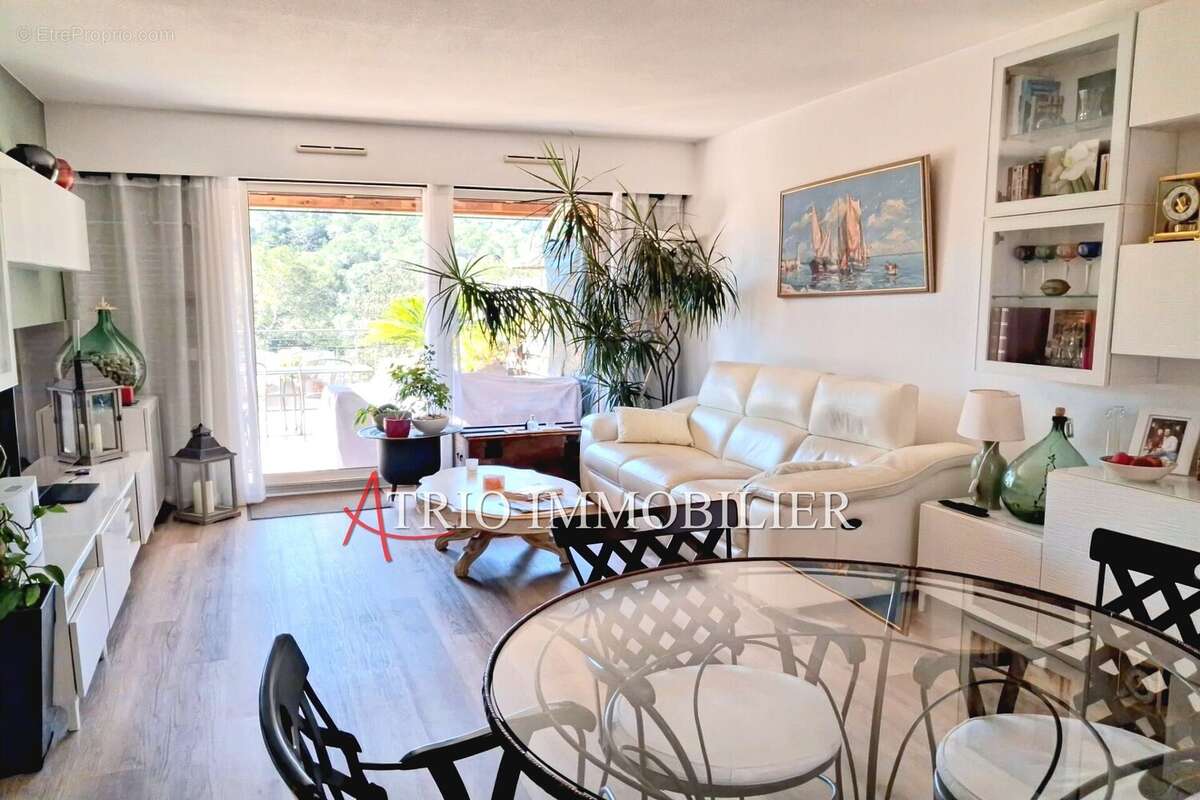 Maison à VALBONNE