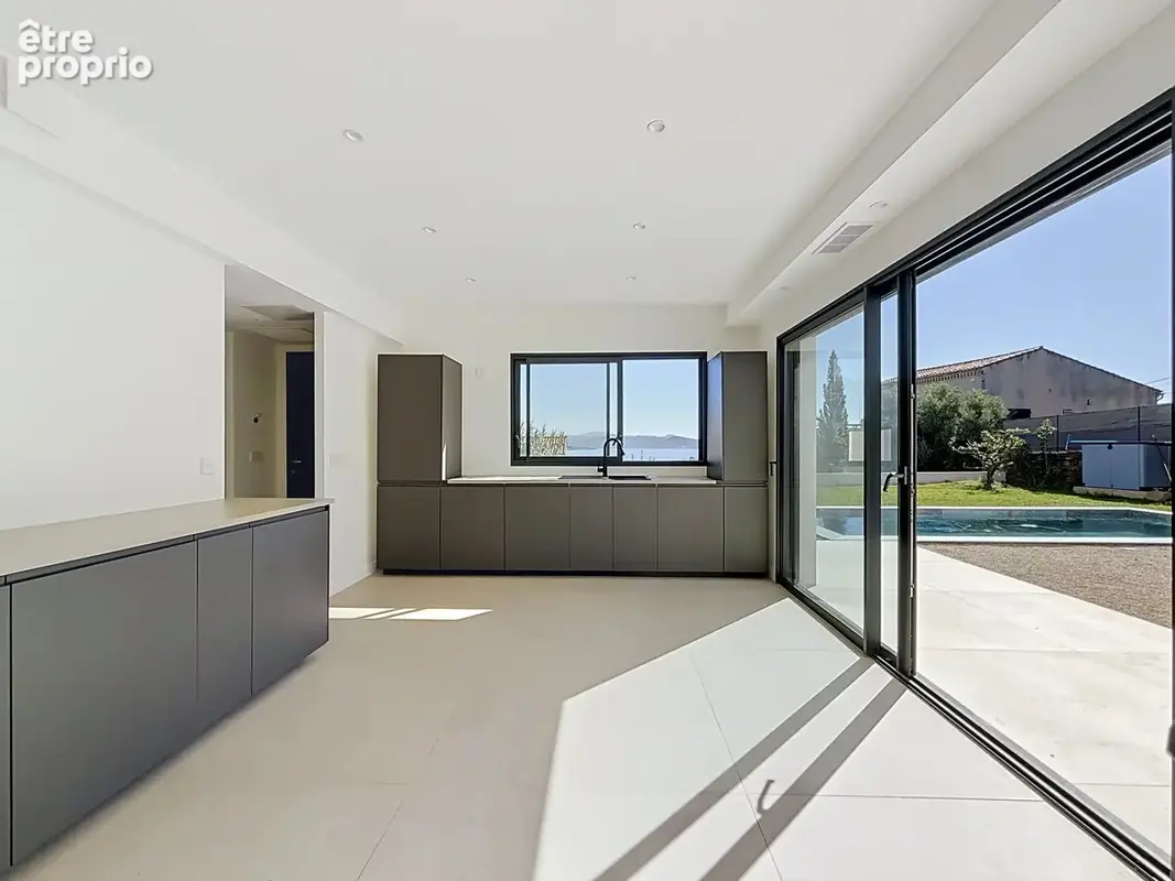 Maison 6 pièces 183 m² à vendre à La Ciotat (13600) - photo 9