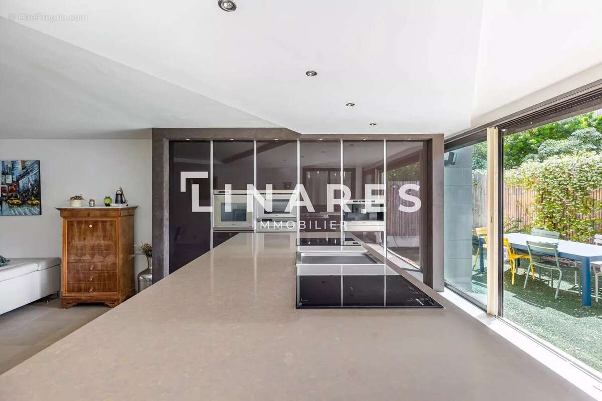 TRIANON - Appartement T4 de 147m² - Jardin - 13007 - photo 7