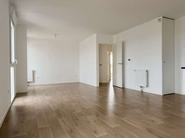 Quartier la pallice - type 4 avec terrasses, garage et stationnement - photo 2