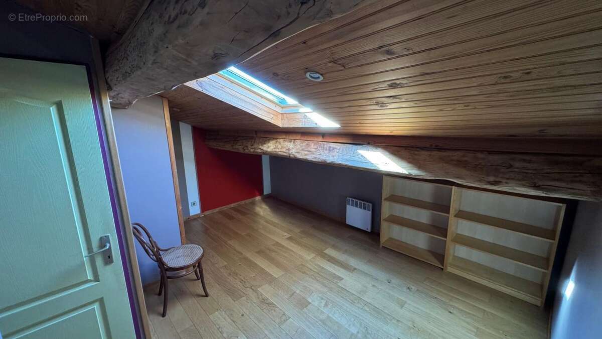 Maison à LA VERPILLIERE