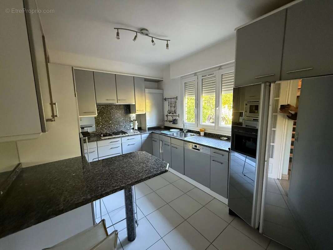 Maison à SAINT-MAUR-DES-FOSSES