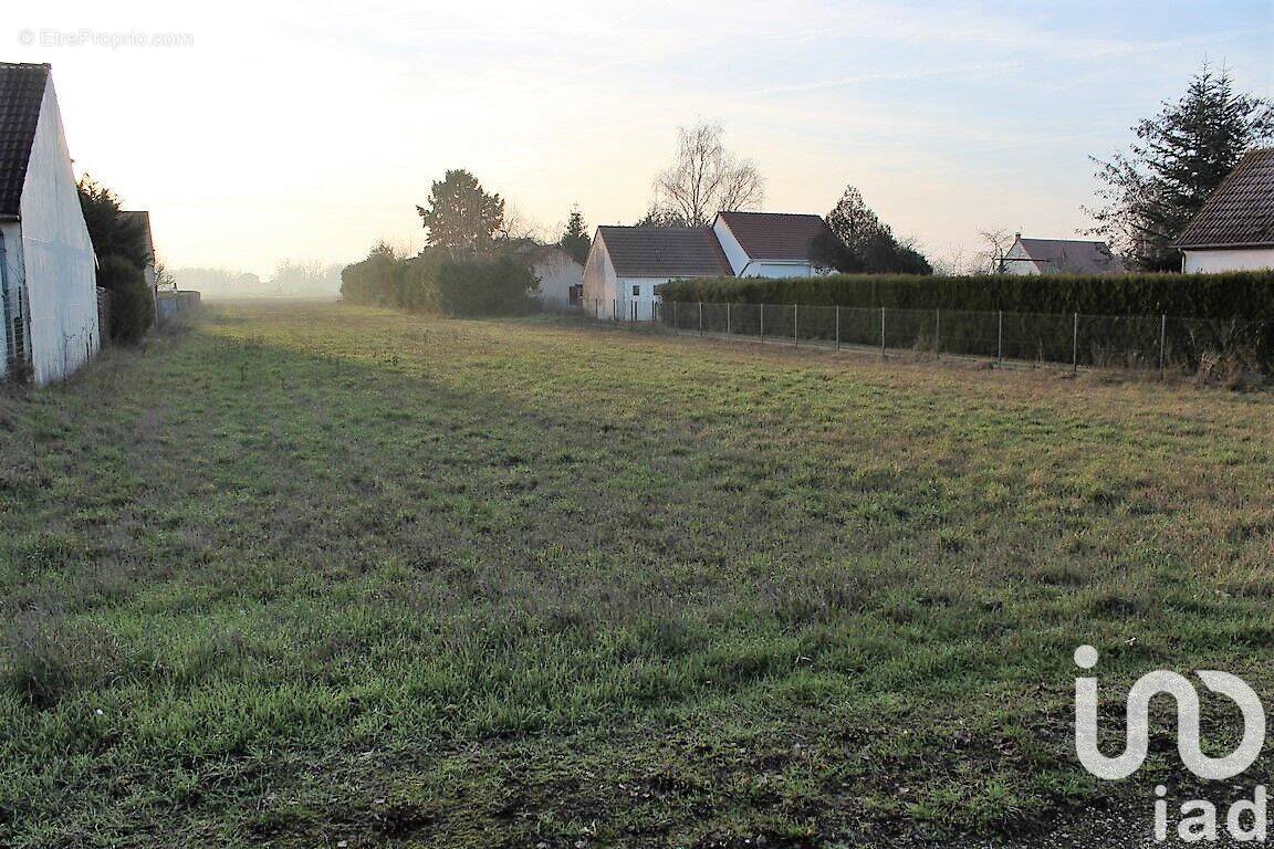 Photo 1 - Terrain à MONTLIVAULT