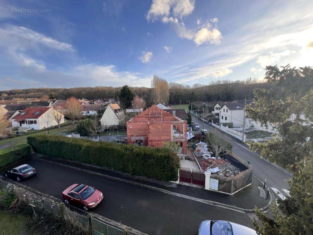 Maison à LES CLAYES-SOUS-BOIS