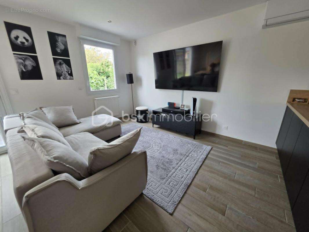 Maison récente de 2019 – 3 chambres – Dépendance de 20 m² – Aucun travaux   DPE B - photo 3
