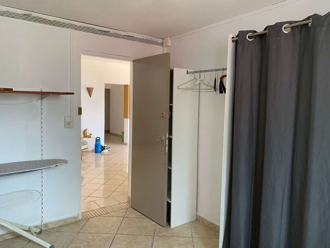 Appartement à SAINT-DENIS