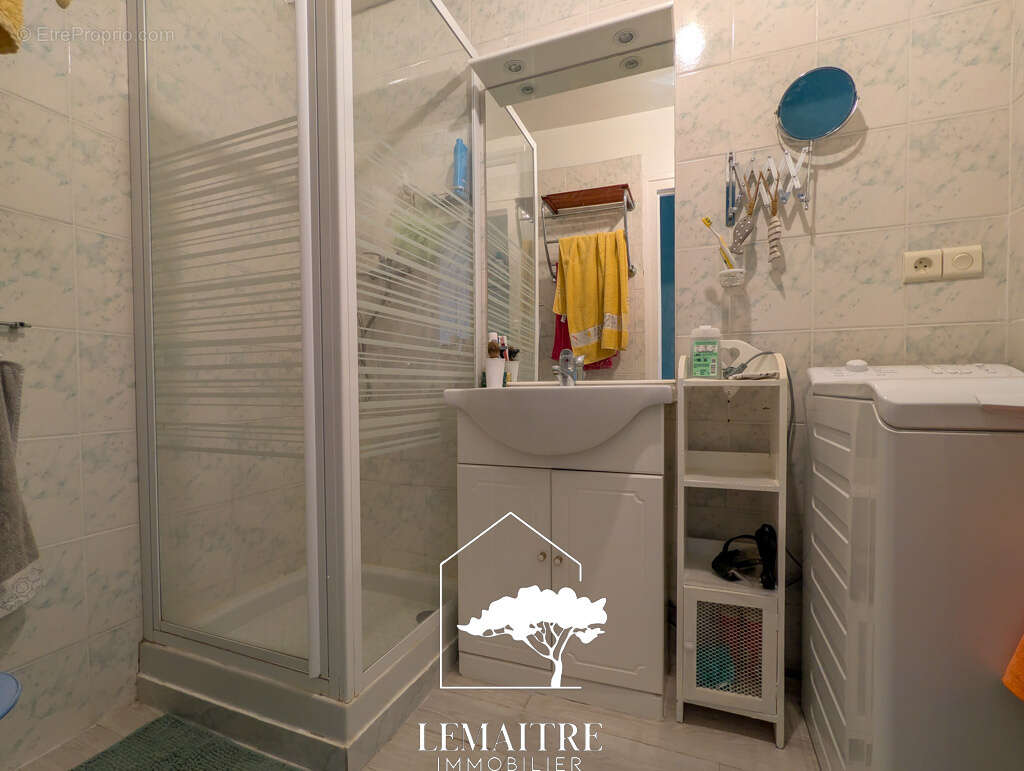 Appartement à LES MATHES