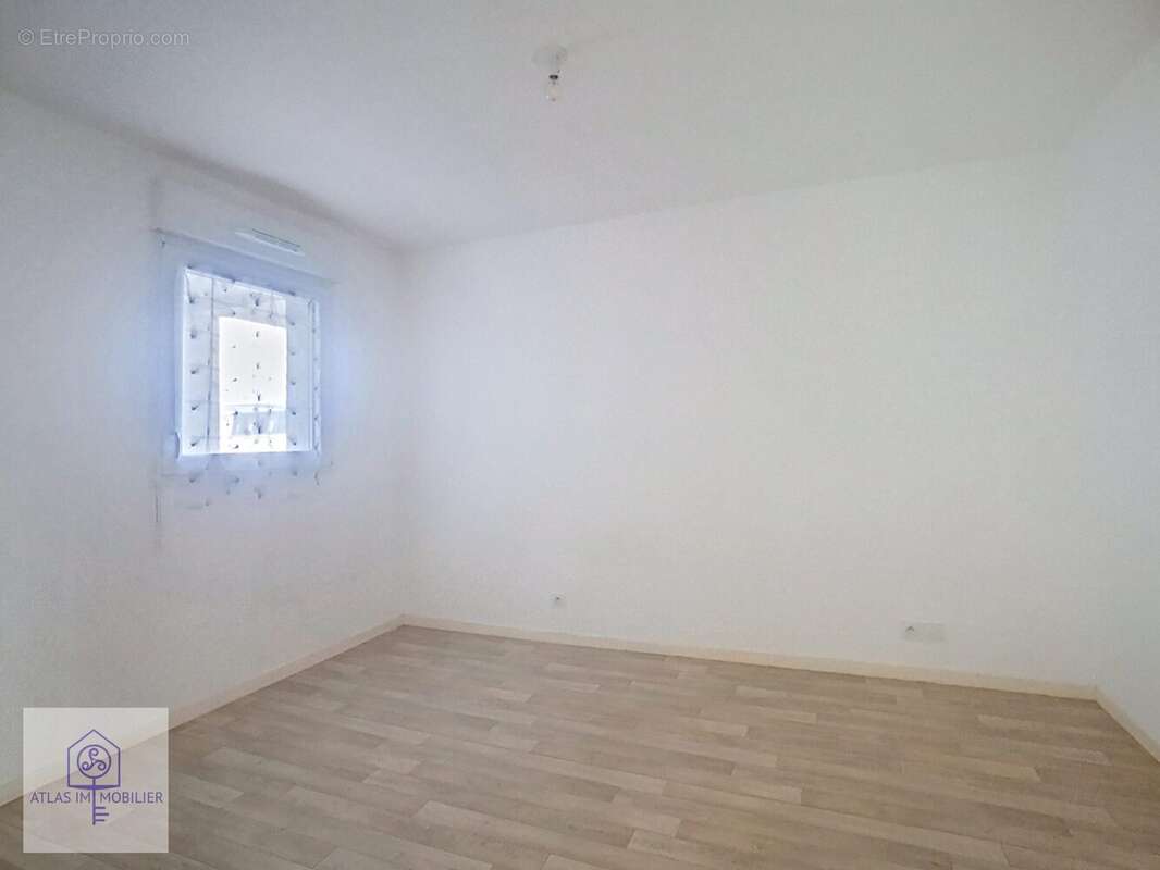 Appartement à LA MEZIERE