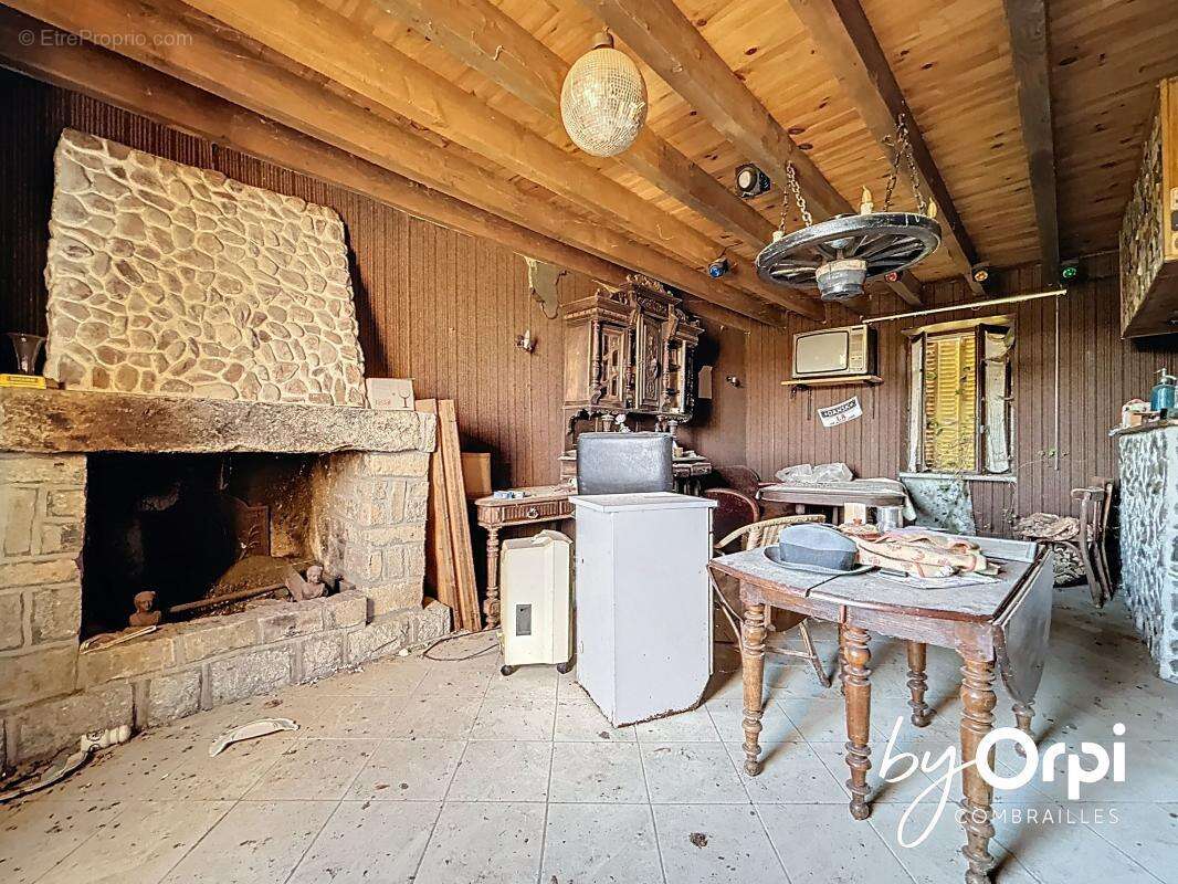 Maison à LOUROUX-DE-BOUBLE