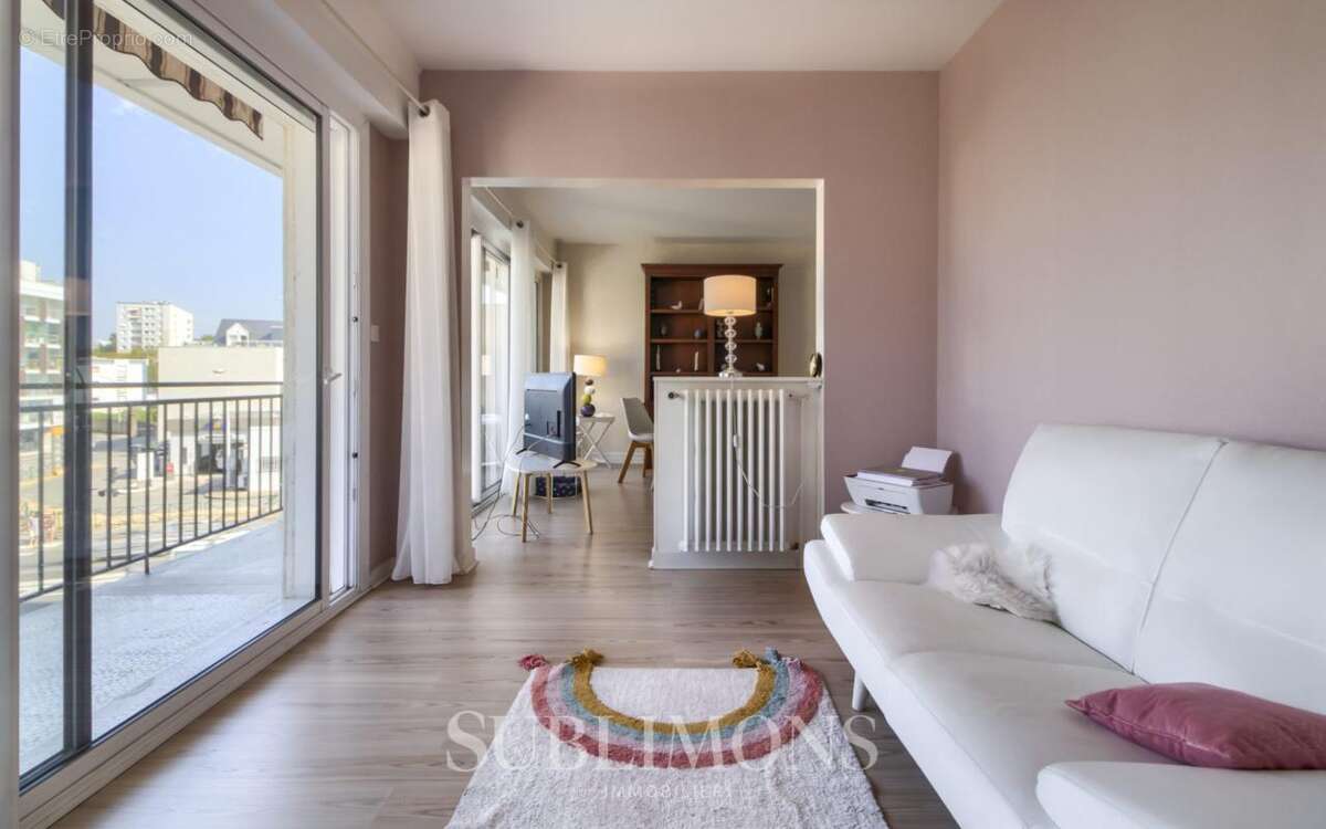 Lumineux T3 de 74 m² avec balcon - 2ème étage - Emplaceme - photo 10