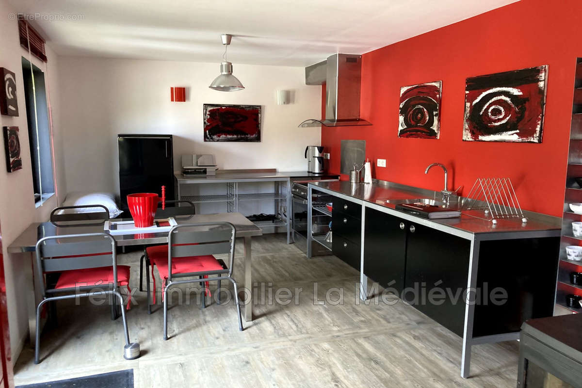 Maison à CASTELNAUD-LA-CHAPELLE