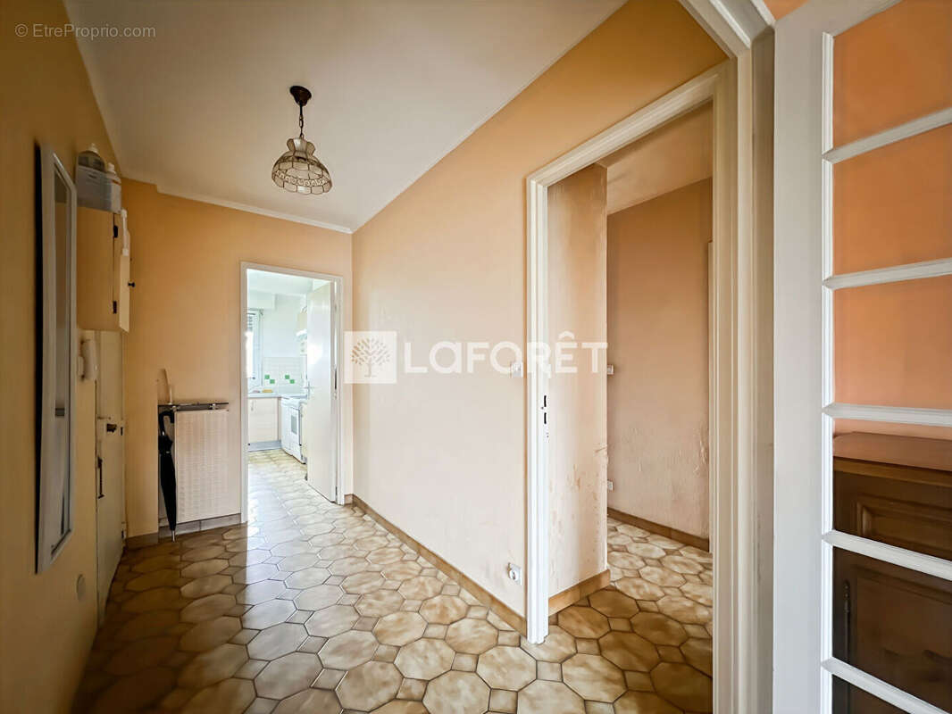 Appartement à MAISONS-ALFORT