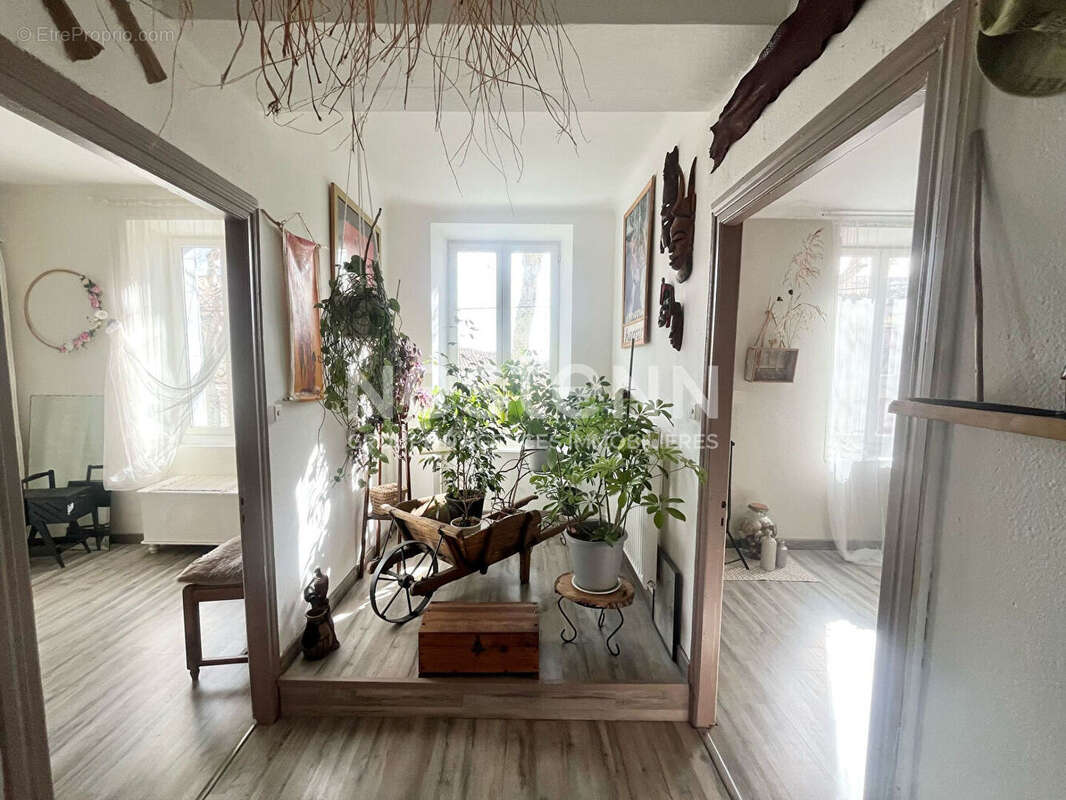 Maison à CAUNES-MINERVOIS