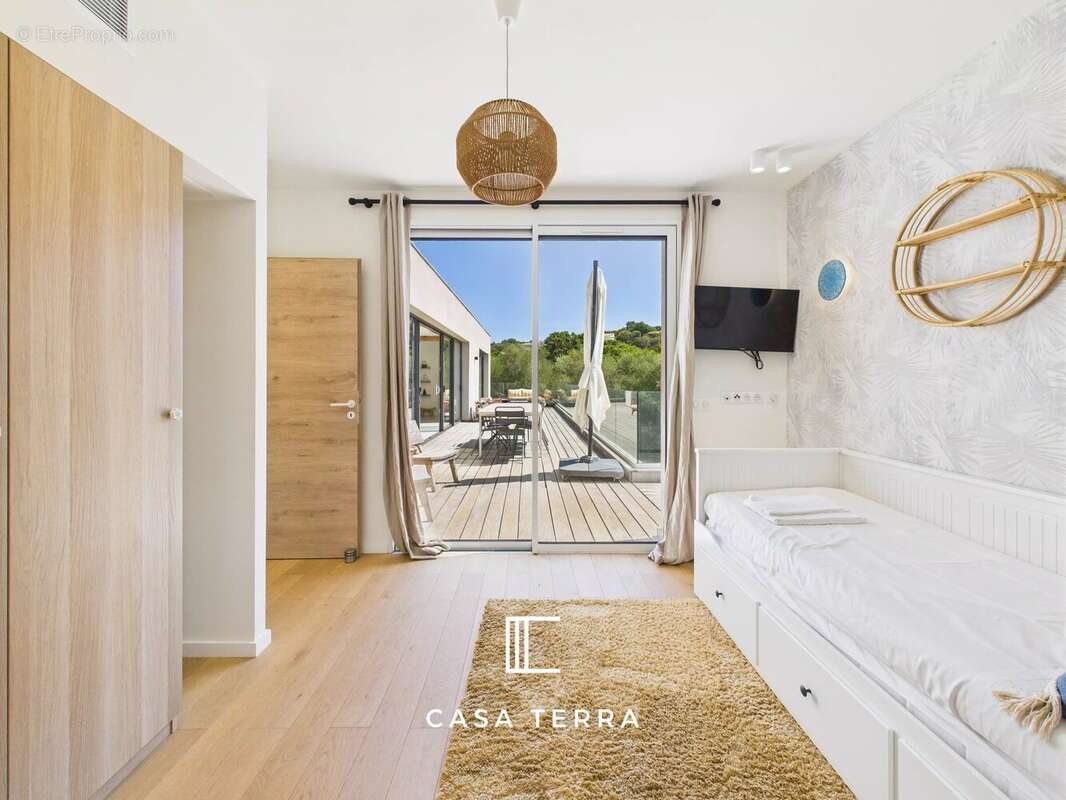GABRIELLA – Villa contemporaine avec piscine / Arasu - photo 14