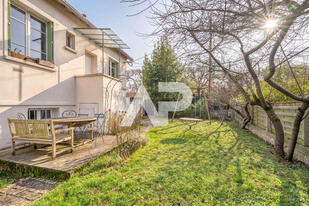 Maison à RUEIL-MALMAISON