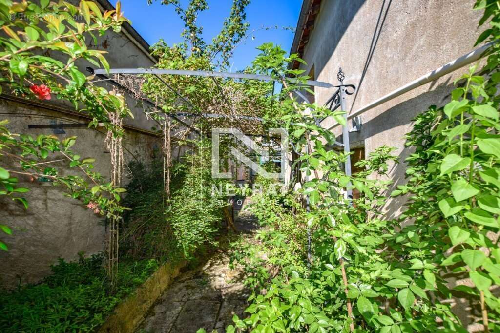 Appartement à GIVRY