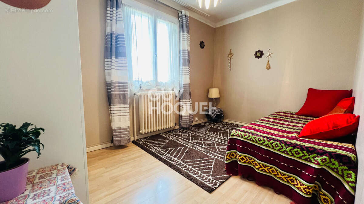 Maison à LA VERPILLIERE