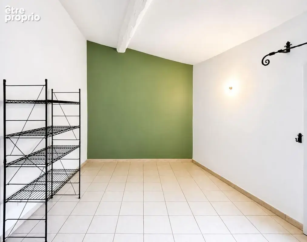 À Vendre à Saint Bonnet du Gard - Maison de village 84m² - 2 chambres - cour - photo 6