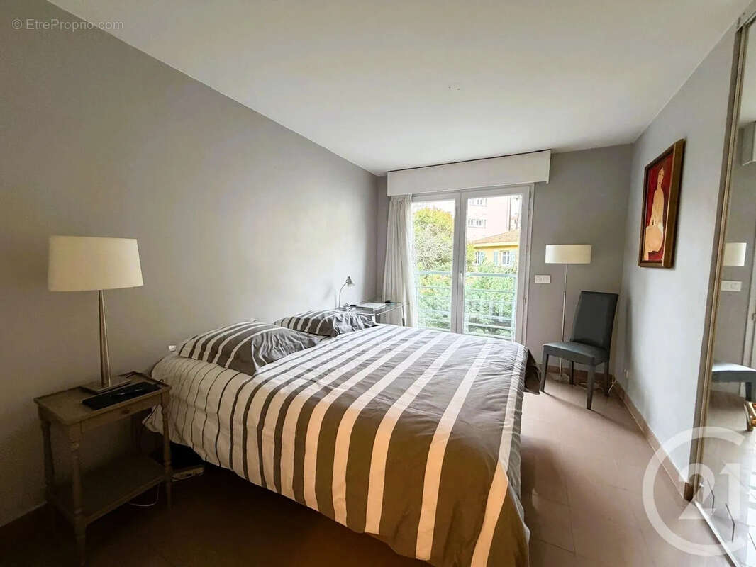 Appartement à LE CANNET