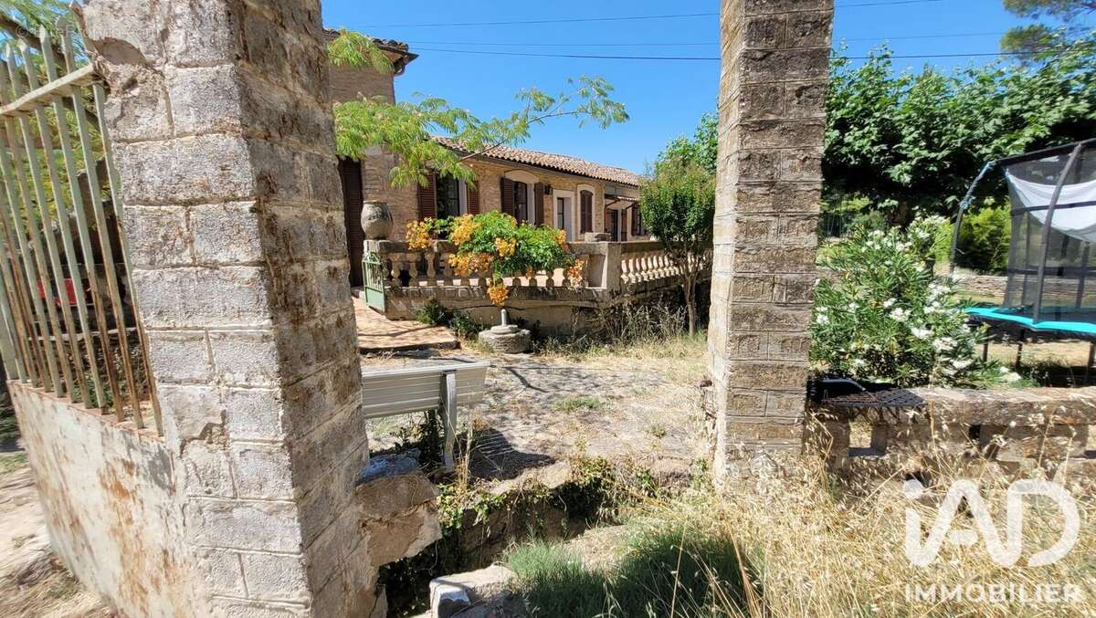 Photo 5 - Maison à MENERBES