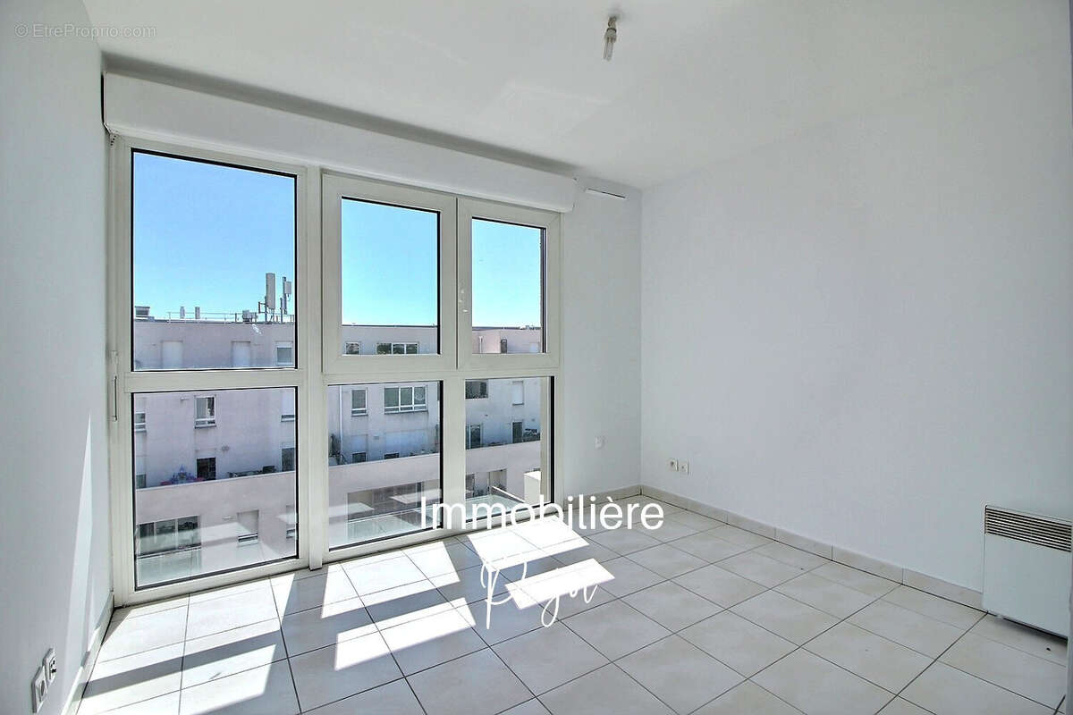Appartement à MARSEILLE-10E