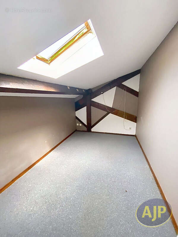 Lesparre Medoc Appartement T2  DUPLEX 33m2 - photo 10
