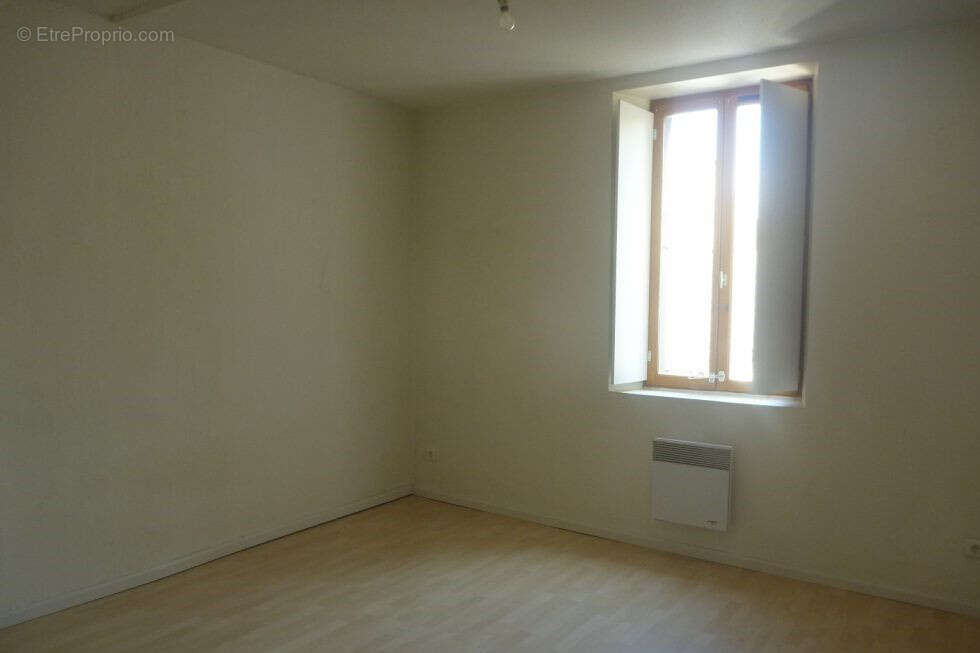 Appartement à LEZIGNAN-CORBIERES
