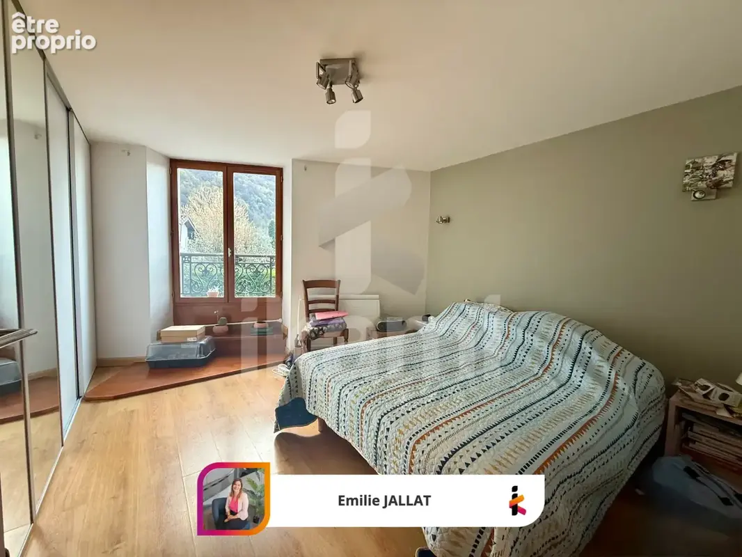 Maison de village 86 m2   Centre Saint-Égrève   3 chambres - photo 5