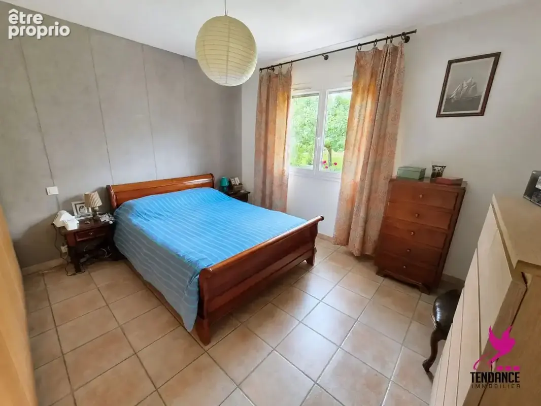 Maison familiale de 190 m² – 5 chambres, piscine et DPE A. - photo 5