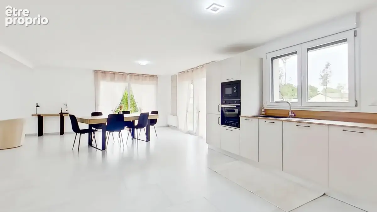 Photo Maison à Nouillonpont au prix de 299 000€